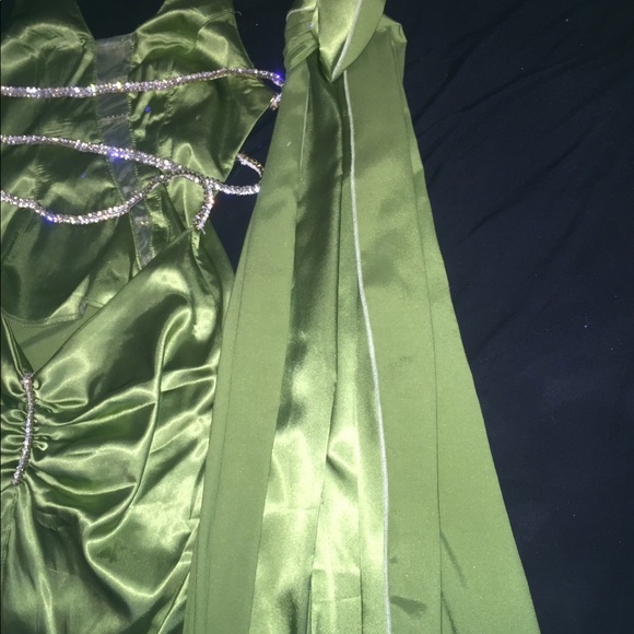 Prom dress - Picture 3 of 7